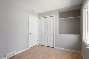 13100 Thomas Ave S, Burnsville, MN 55337 - Photo 12