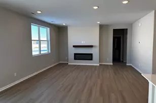 12736 Farnham Ln, Rogers, MN 55374 - Photo 4