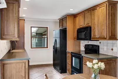 431 S 9th Street, La Crescent, MN 55947 - Photo 8