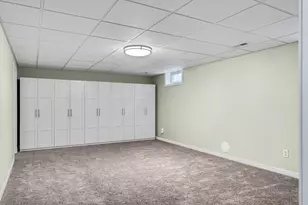 431 S 9th St, La Crescent, MN 55947 - Photo 14