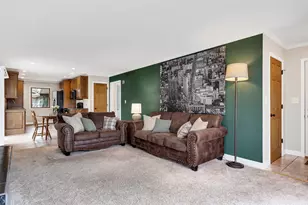 431 S 9th St, La Crescent, MN 55947 - Photo 4