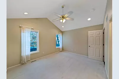 7472 Hampton Lane, Shakopee, MN 55379 - Photo 4