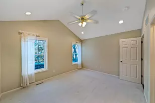 7472 Hampton Ln, Shakopee, MN 55379 - Photo 4