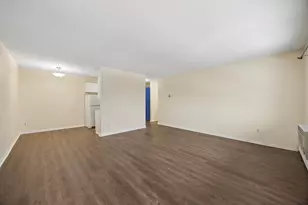 2630 Pleasant Ave, Minneapolis, MN 55408 - Photo 4