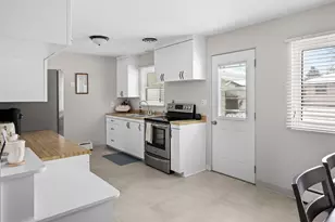 1904 4th St S, Moorhead, MN 56560 - Photo 8