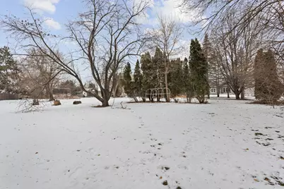 8090 Urbandale Lane N, Maple Grove, MN 55311 - Photo 4