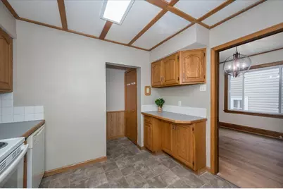 2004 Lamborn Avenue, Superior, WI 54880 - Photo 8