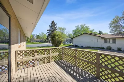 8040 Xenia Avenue N, Brooklyn Park, MN 55443 - Photo 22