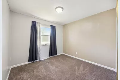 8040 Xenia Avenue N, Brooklyn Park, MN 55443 - Photo 12