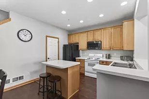 13863 54th Ave N, Plymouth, MN 55446 - Photo 8