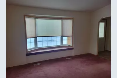 322 Saint Paul Avenue S, Thief River Falls, MN 56701 - Photo 8