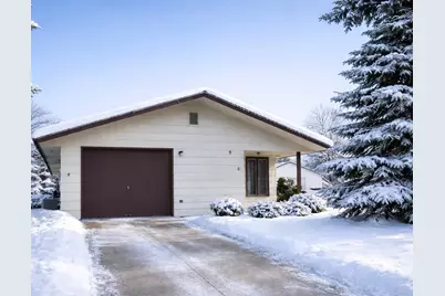 910 2nd Street NE, Roseau, MN 56751 - Photo 1