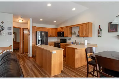 937 36th Avenue S, Moorhead, MN 56560 - Photo 2