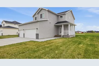 4766 34th Street S, Fargo, ND 58104 - Photo 2