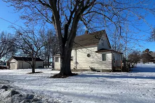 643 1st Ave E, Cambridge, MN 55008 - Photo 4