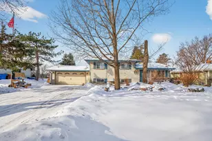 3407 Emerald Dr, White Bear Lake, MN 55110 - Photo 2