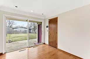 1460 Arlington Ave E, Saint Paul, MN 55106 - Photo 14