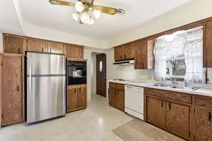 1460 Arlington Ave E, Saint Paul, MN 55106 - Photo 12