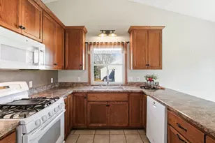 17208 Idlewood Way, Lakeville, MN 55044 - Photo 12