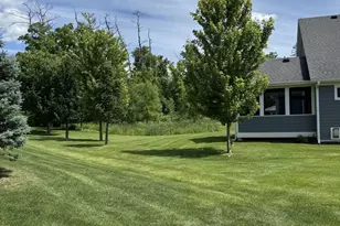7545 Fawn Hill Rd, Chanhassen, MN 55317 - Photo 34