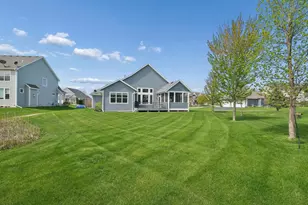 7545 Fawn Hill Rd, Chanhassen, MN 55317 - Photo 32