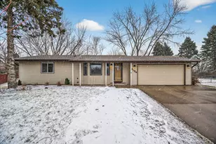 3734 Stacy Cir, White Bear Lake, MN 55110 - Photo 4