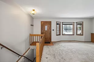 3734 Stacy Cir, White Bear Lake, MN 55110 - Photo 4