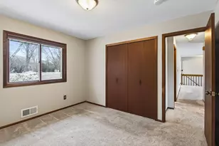 3734 Stacy Cir, White Bear Lake, MN 55110 - Photo 16