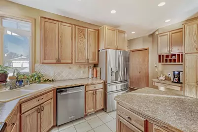 8919 Preserve Trail, Savage, MN 55378 - Photo 10