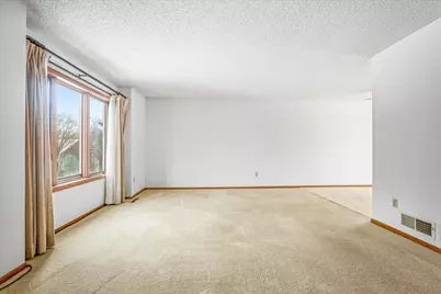 9018 Jareau Avenue S, Cottage Grove, MN 55016 - Photo 6