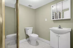 909 Marshall Ave, Saint Paul, MN 55104 - Photo 32