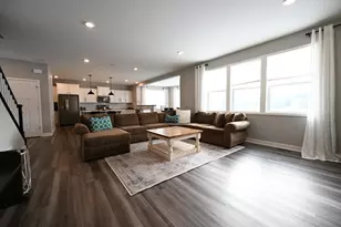 7218 Purple Pkwy, Chanhassen, MN 55317 - Photo 10