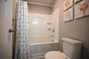 7218 Purple Pkwy, Chanhassen, MN 55317 - Photo 18