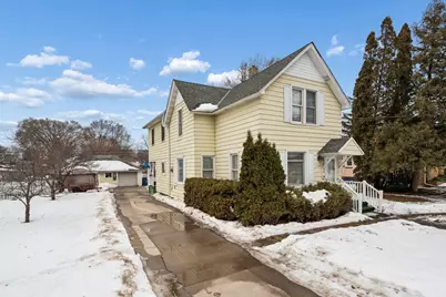 1109 10 1/2 Avenue S, Saint Cloud, MN 56301 - Photo 1