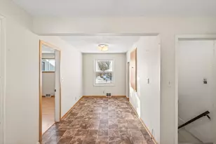 909 Pacific Ave, Waverly, MN 55390 - Photo 12