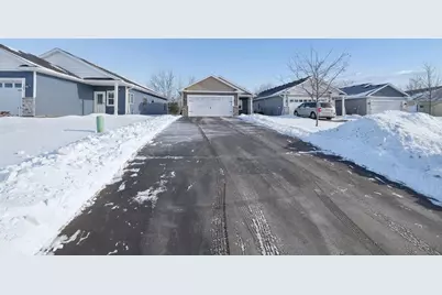 140 9th Avenue NE, Isanti, MN 55040 - Photo 2