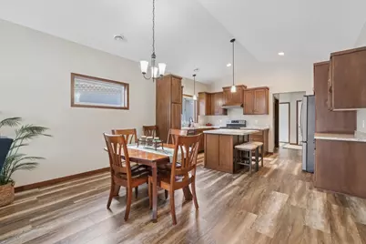 140 9th Avenue NE, Isanti, MN 55040 - Photo 8