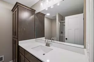 7264 Ambercrest Curv, Inver Grove Heights, MN 55077 - Photo 44