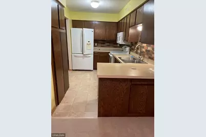 10320 Balsam Lane, Eden Prairie, MN 55347 - Photo 2