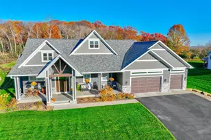 1075 Autumn Oak Ln, Hudson, WI 54016 - Photo 2