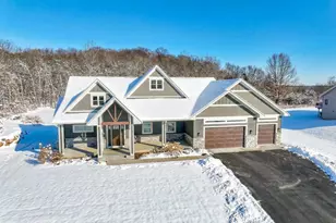 1075 Autumn Oak Ln, Hudson, WI 54016 - Photo 1