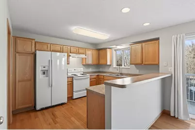 388 Brickyard Drive, Chaska, MN 55318 - Photo 10