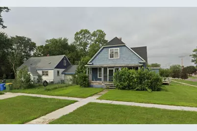 504 3rd Avenue SE, Pipestone, MN 56164 - Photo 1