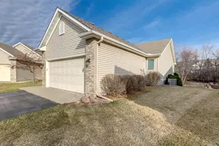 1421 Blue Flag Ct, Northfield, MN 55057 - Photo 24