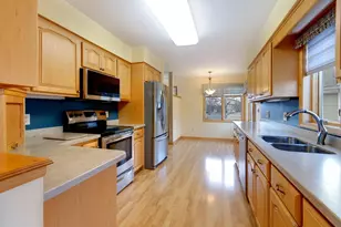 1421 Blue Flag Ct, Northfield, MN 55057 - Photo 6