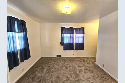 702 E Adolphus Avenue, Fergus Falls, MN 56537 - Photo 12