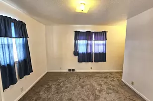 702 E Adolphus Ave, Fergus Falls, MN 56537 - Photo 12