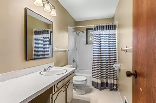 7020 Upper 139th St W, Apple Valley, MN 55124 - Photo 20