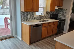 8401 32nd Ave N, Crystal, MN 55427 - Photo 4