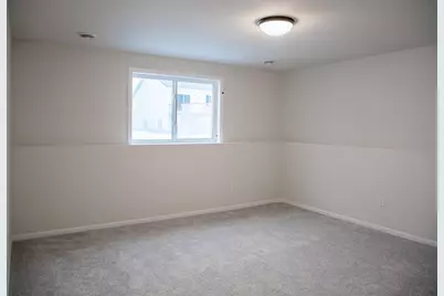 6704 Meadow View Drive S, Fargo, ND 58104 - Photo 20